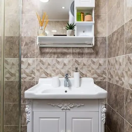 Comfy With Private Parking Пловдив