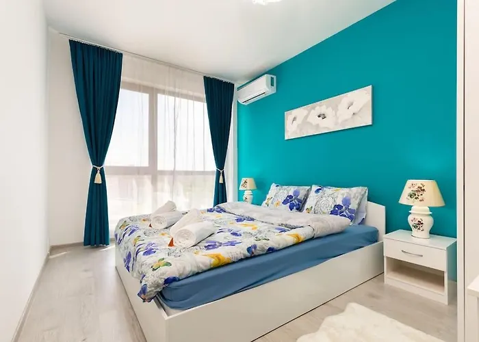 Apartment Comfy With Private Parking